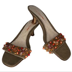 Le Saunda Beaded‎ Kitten Heels